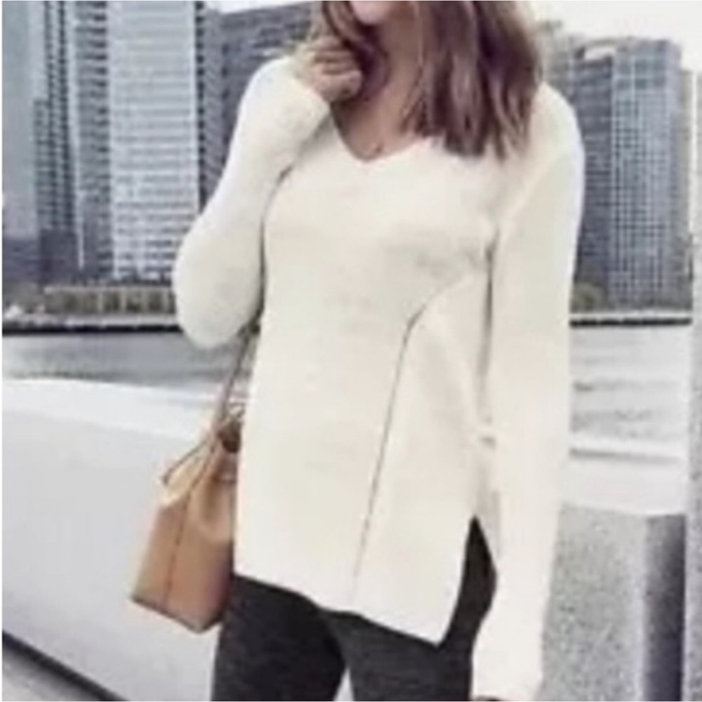 Athleta Highline Knit Sweater Tunic
High Low